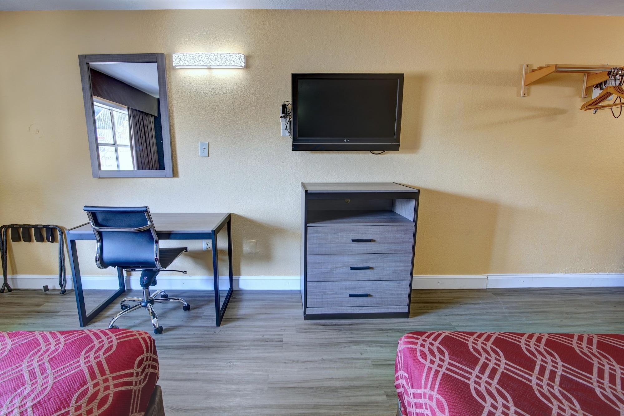 נורפולק Econo Lodge At Military Circle מראה חיצוני תמונה
