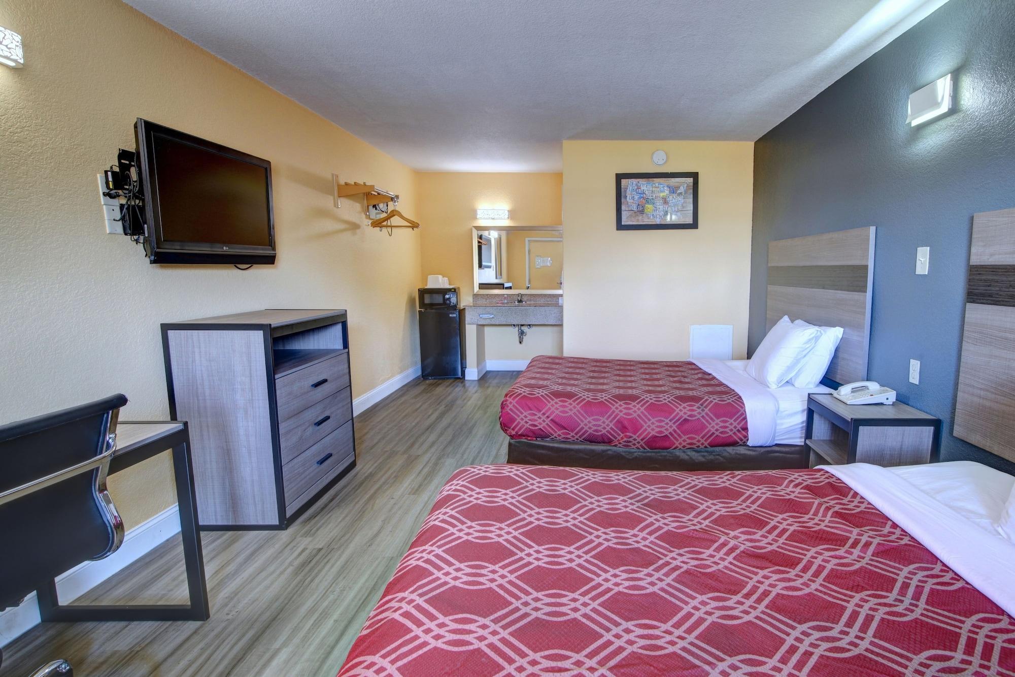 נורפולק Econo Lodge At Military Circle מראה חיצוני תמונה