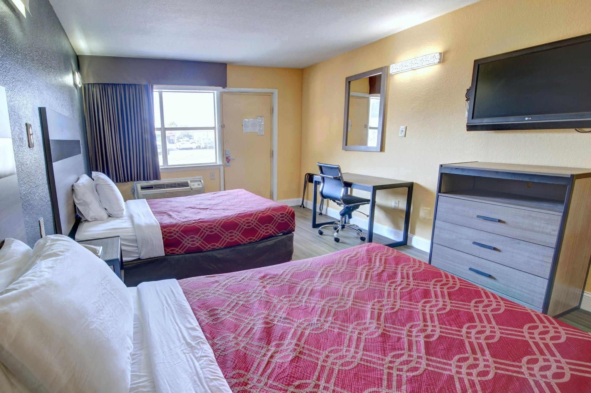 נורפולק Econo Lodge At Military Circle מראה חיצוני תמונה