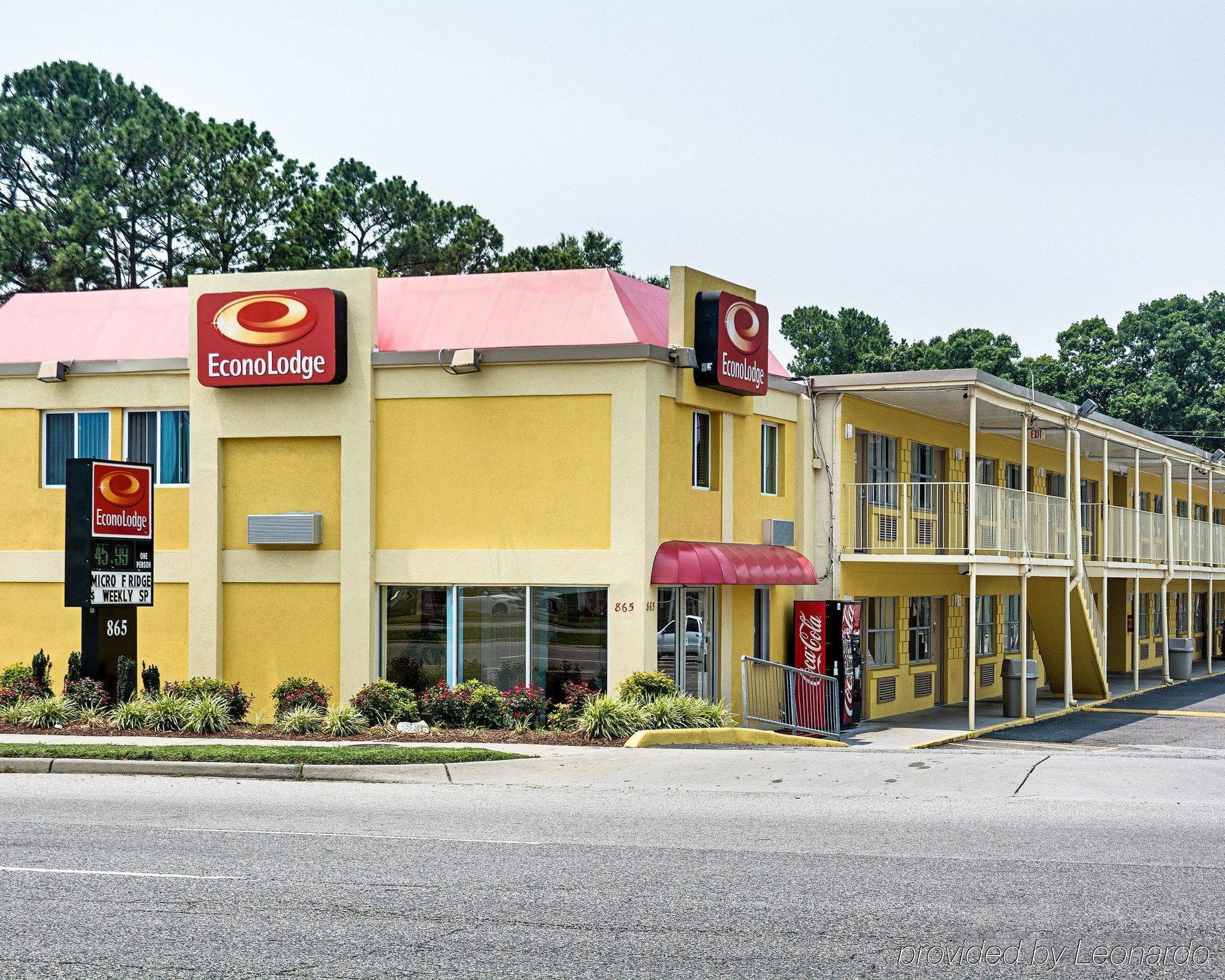 נורפולק Econo Lodge At Military Circle מראה חיצוני תמונה